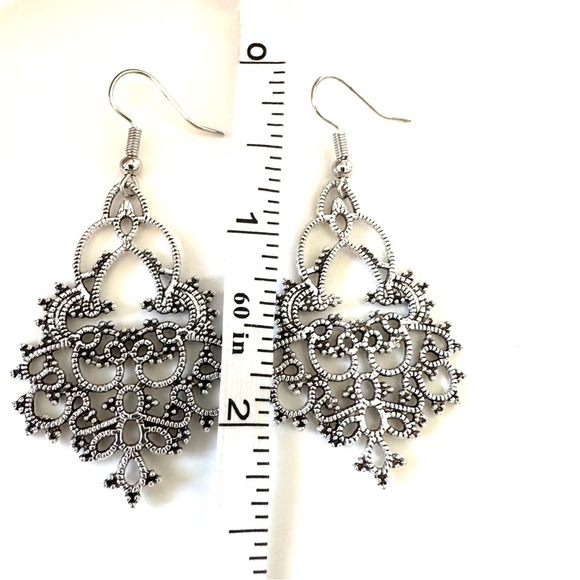 Vintage Style Drop Silver Tone Hoop Earrings - Picture 4 of 4